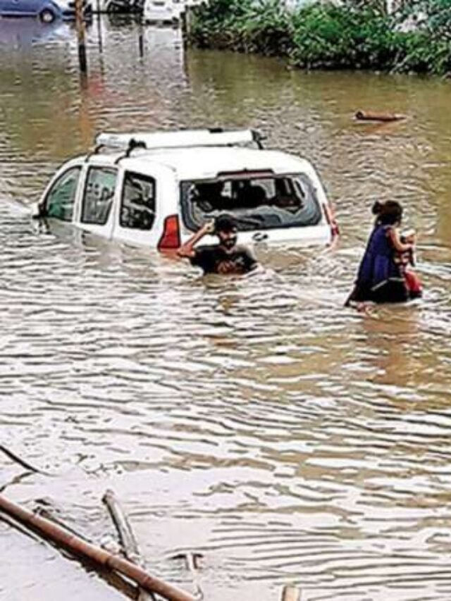 cropped-Gujarat-Flood-2.jpg